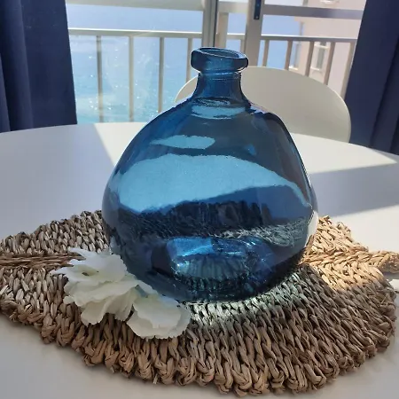 Apartamento Moderno Sobre El Mar